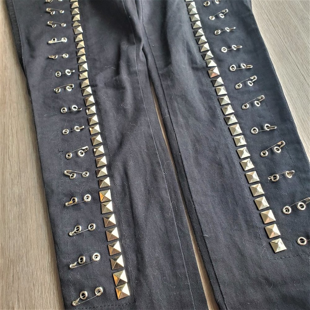 Tripp NYC black skinny jeans with silver rivets safety pins, Size 7 - Picture 4 of 13